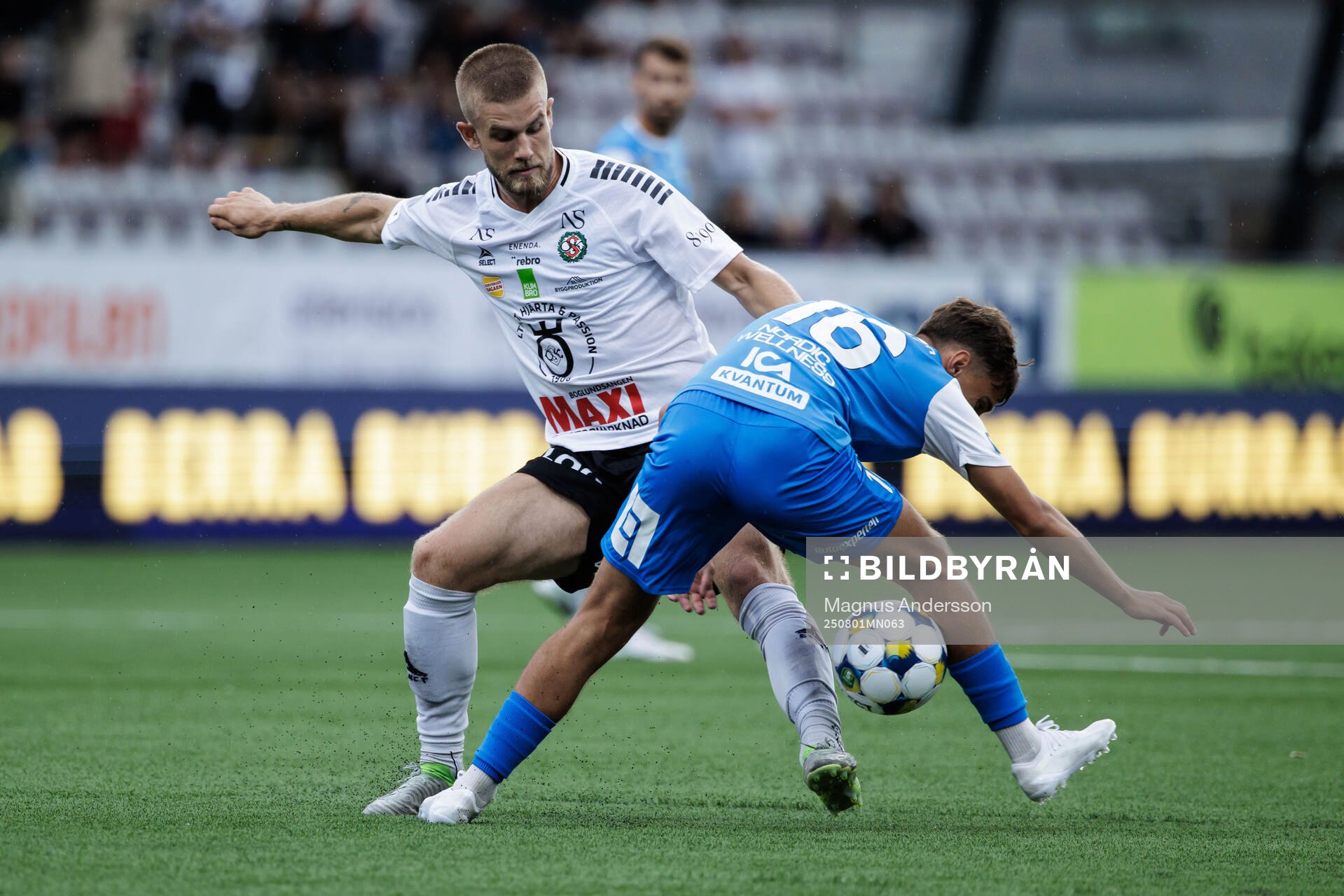 Örebros Hampus Söderström och Oddevolds Emir Derviskadic