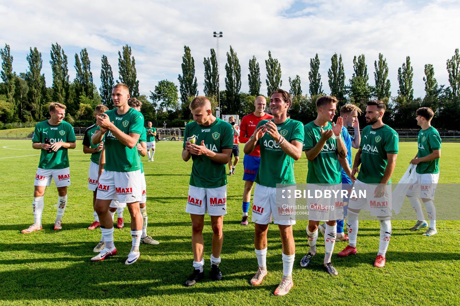 Jönköpings Södras spelare jublar