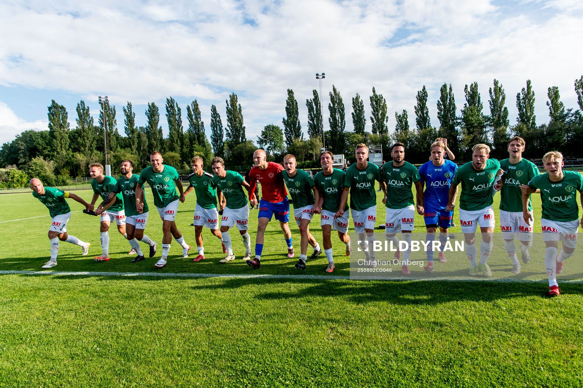 Jönköpings Södras spelare jublar