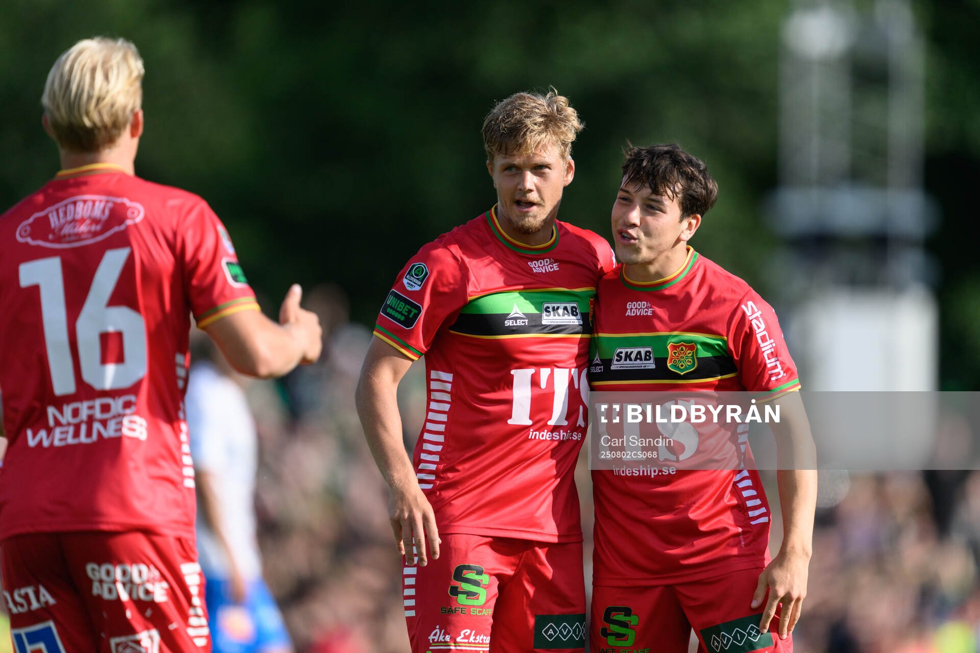 GAIS Kevin Holmén och Matteo de Brienne jublar