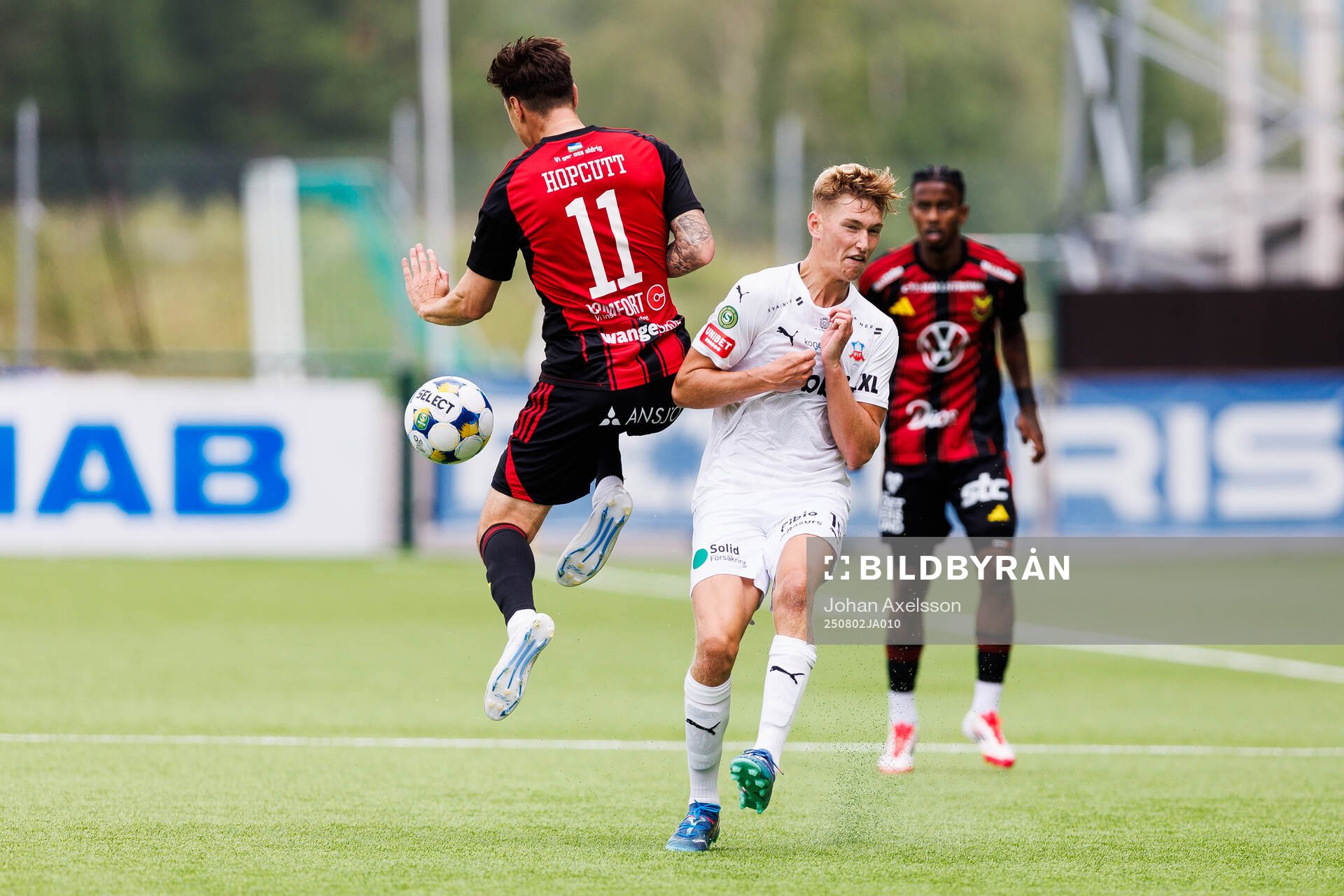 Helsingborgs Benjamin Örn och Östersunds Jamie Ryan