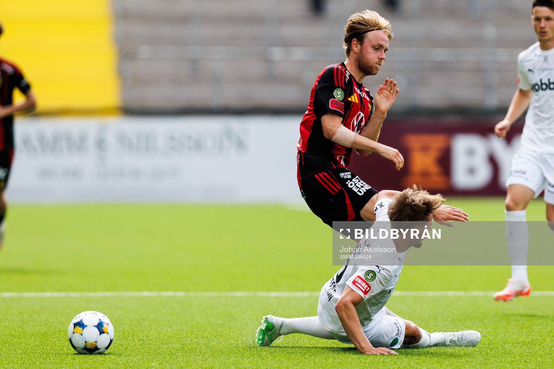 Östersunds Simon Marklund och Helsingborgs Simon Bengtsson