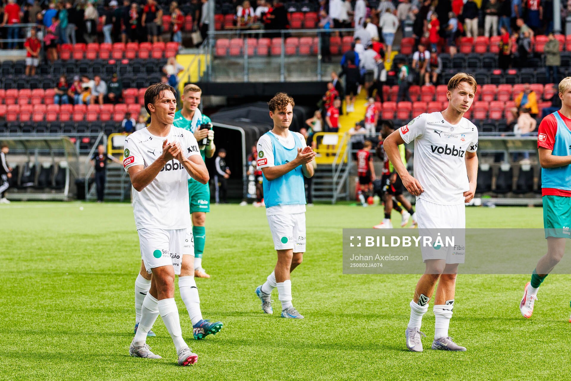 Helsingborgs Wilhelm Nilsson  tackar fansen