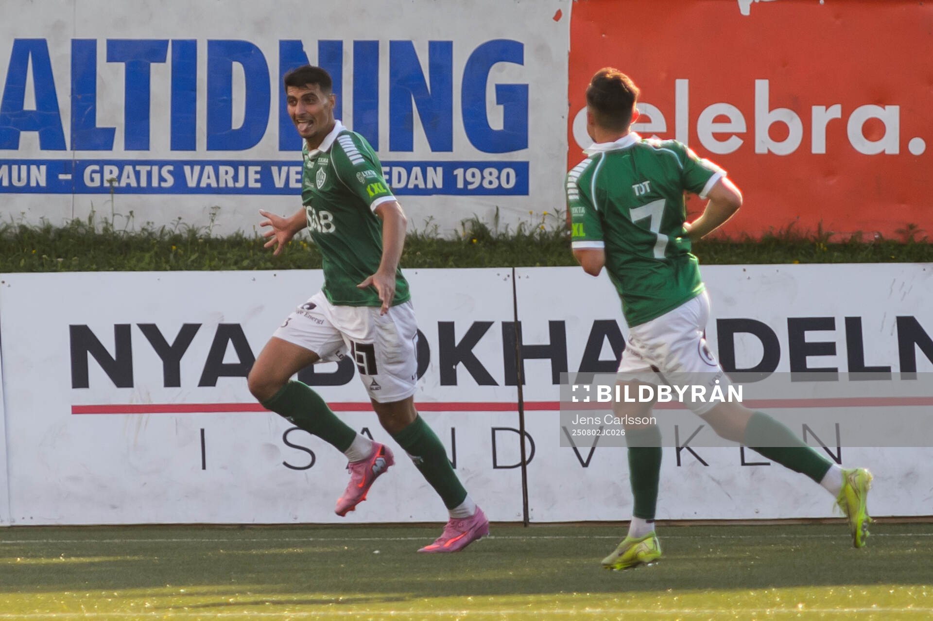 Brages Amar Muhsin jublar