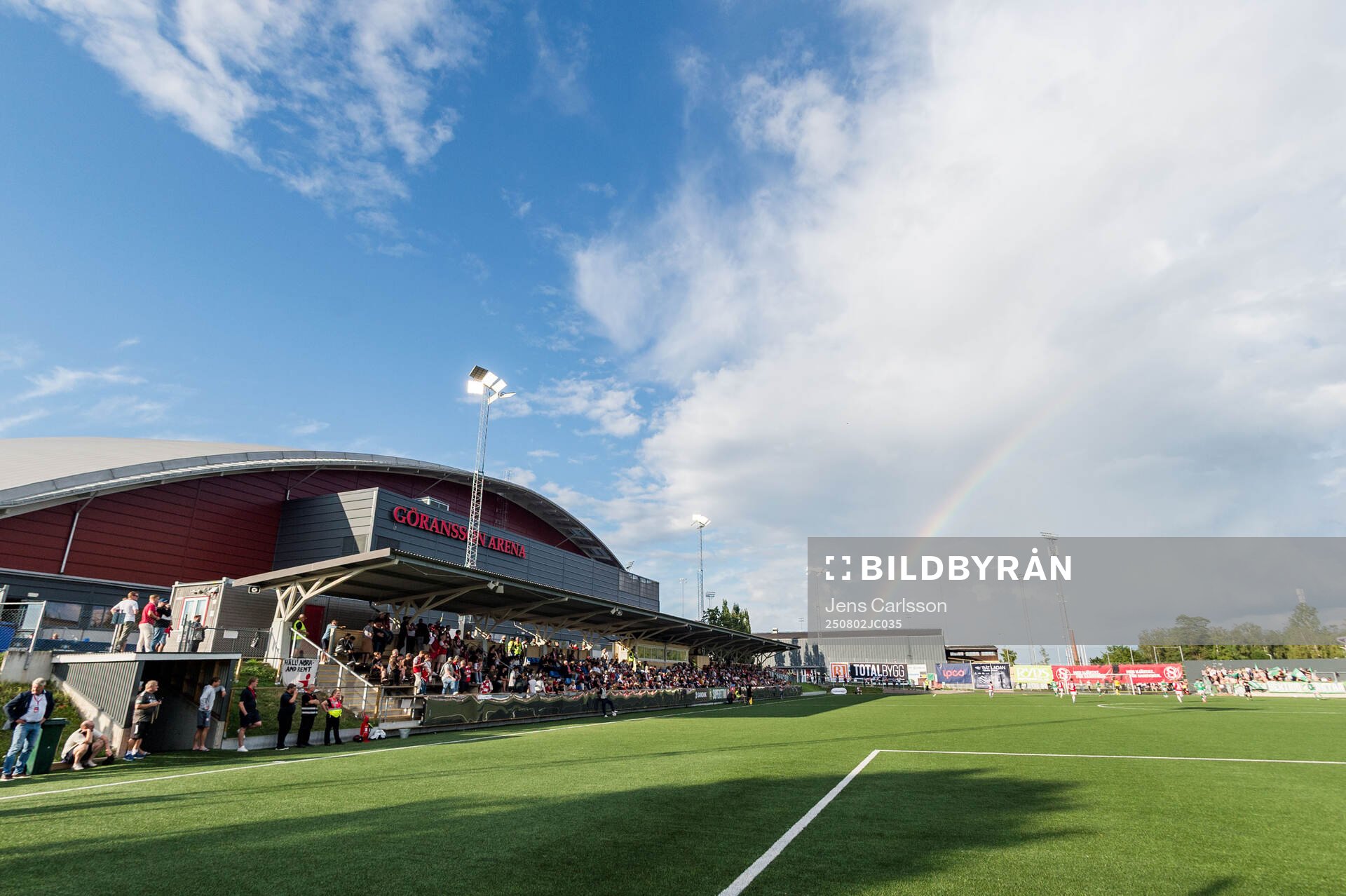 Regnbåge över Jernvallen