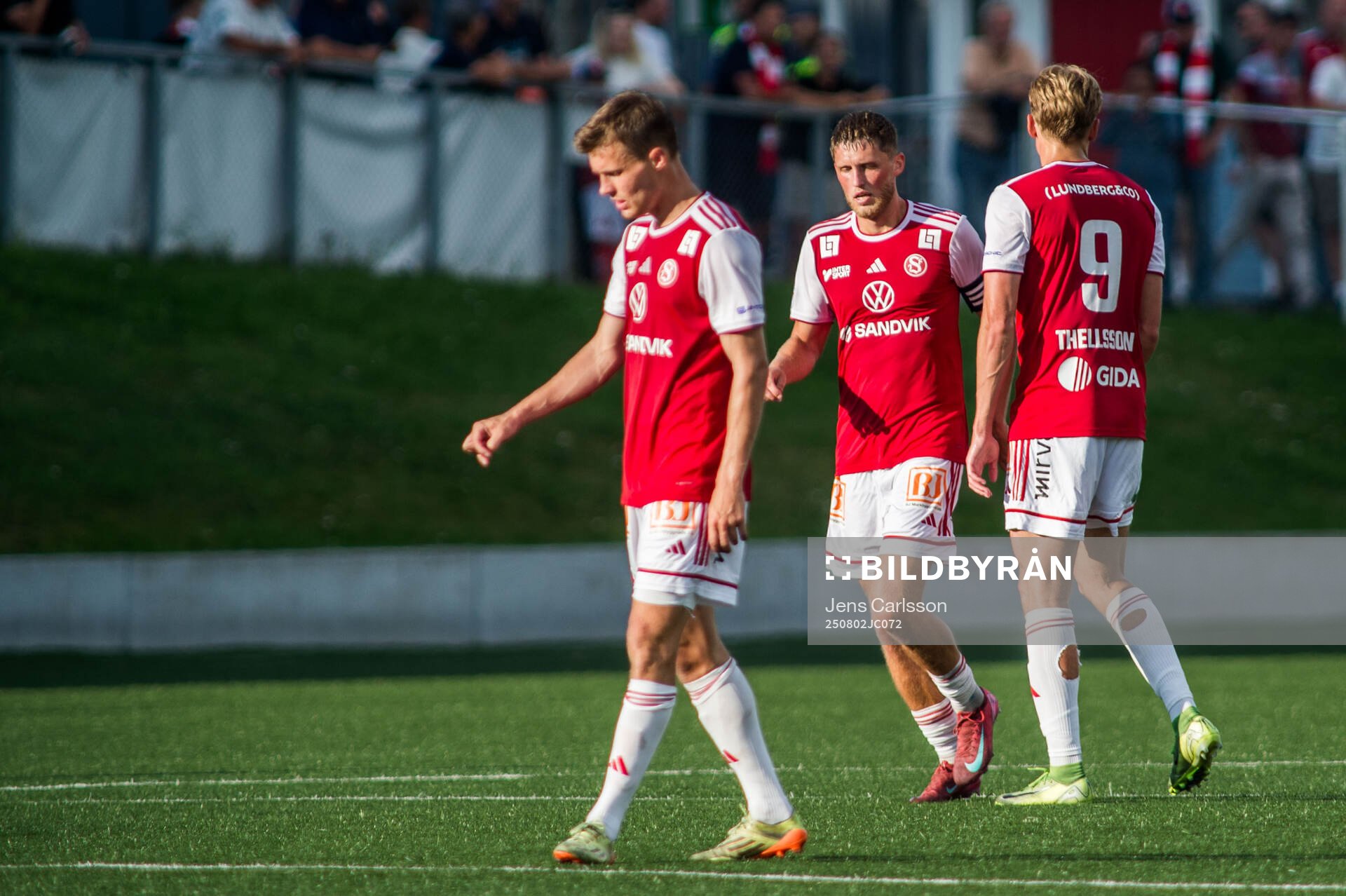 Sandvikens IFs Emil Engqvist och William Thellsson jublar