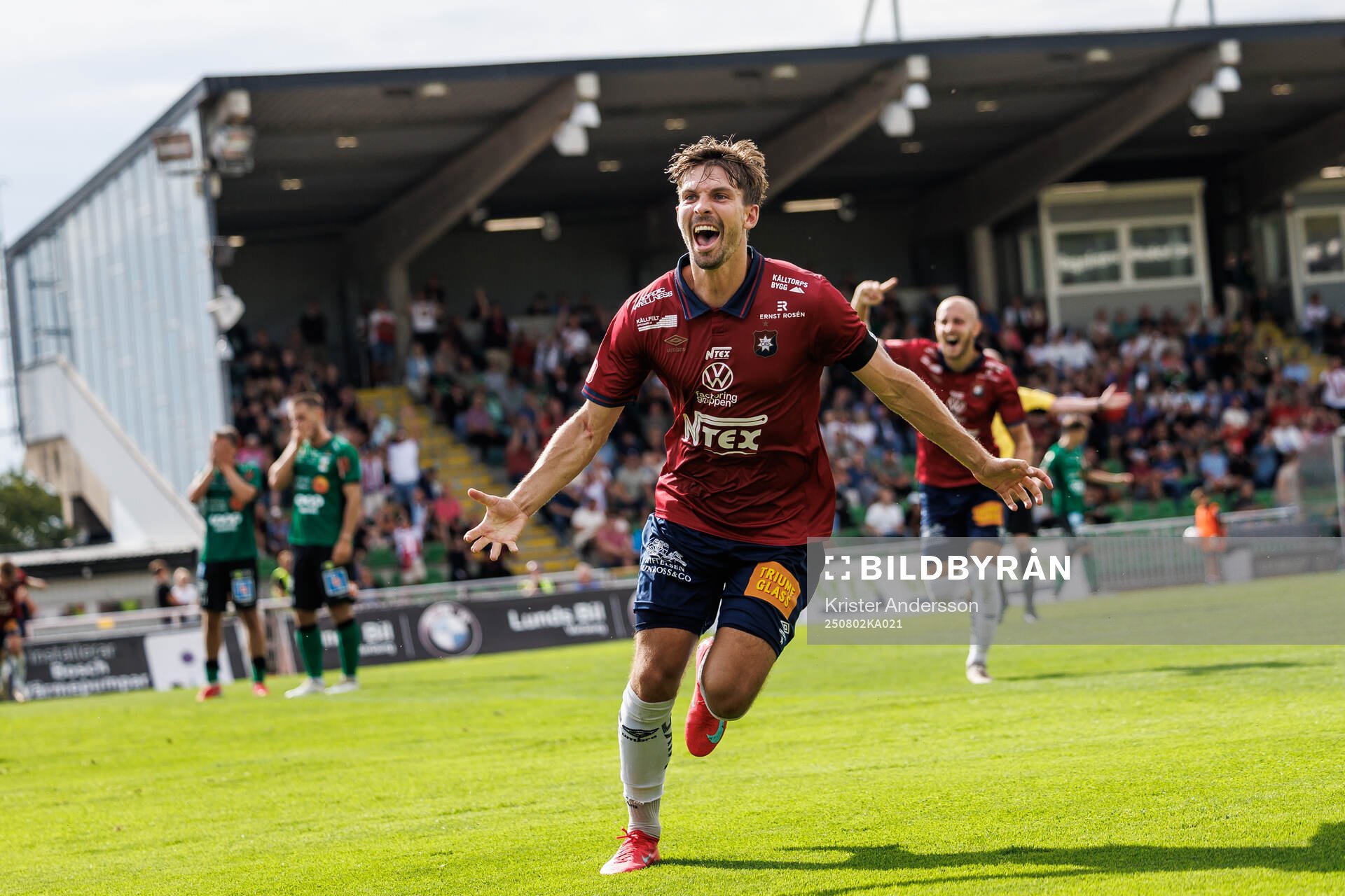 Örgrytes Daniel Paulson jublar