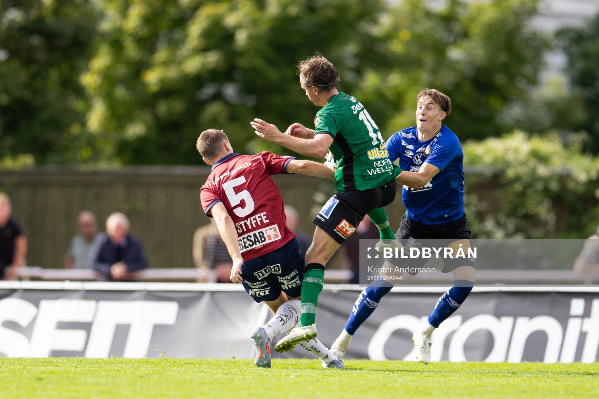 Örgrytes Christoffer Styffe och målvakt Hampus Gustafsson
