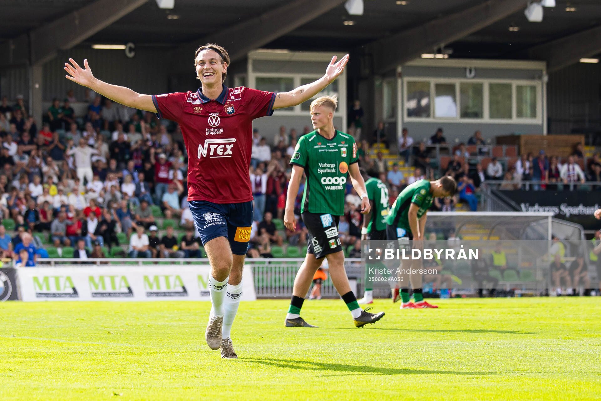 Örgrytes Noah Christoffersson jublar