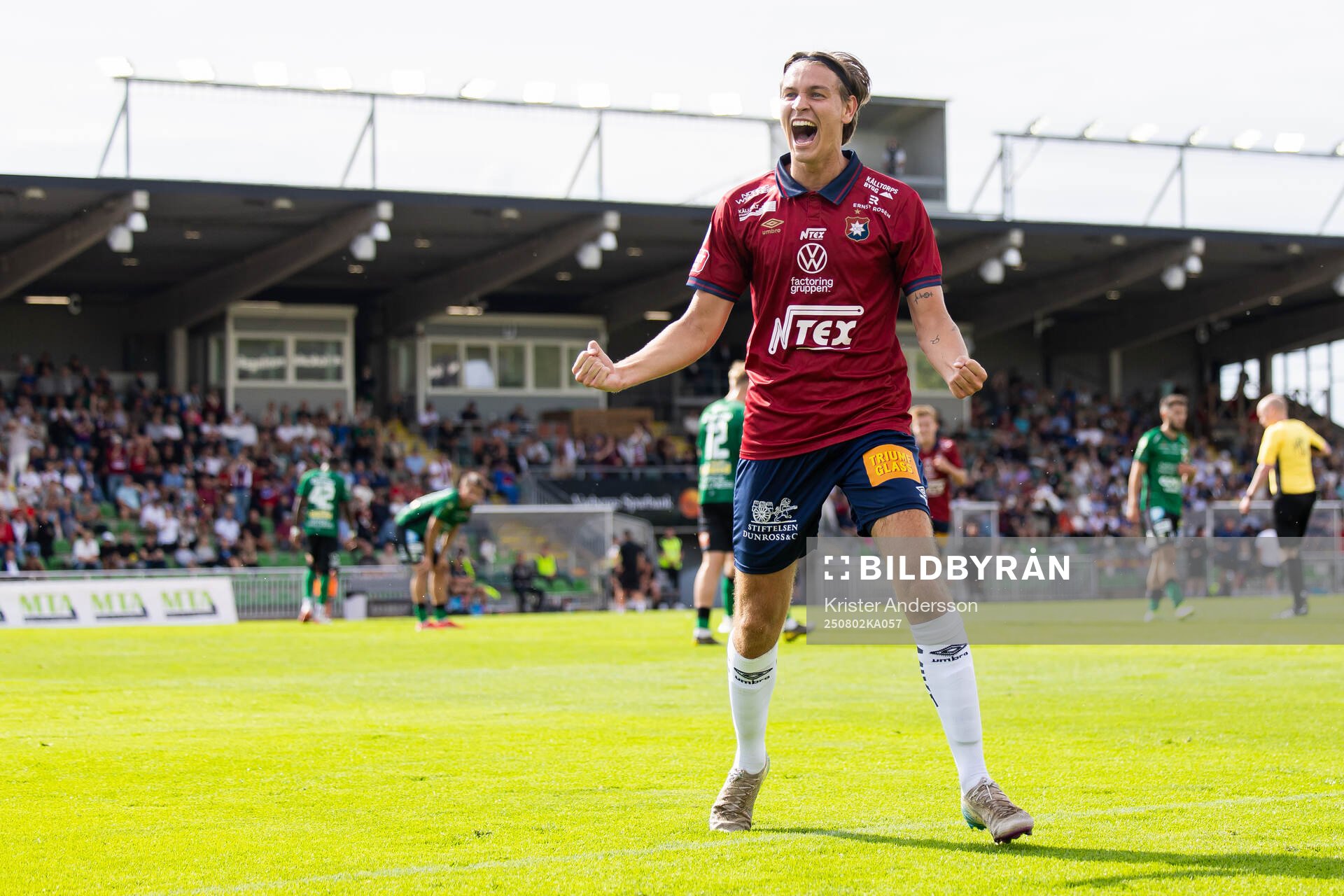 Örgrytes Noah Christoffersson jublar