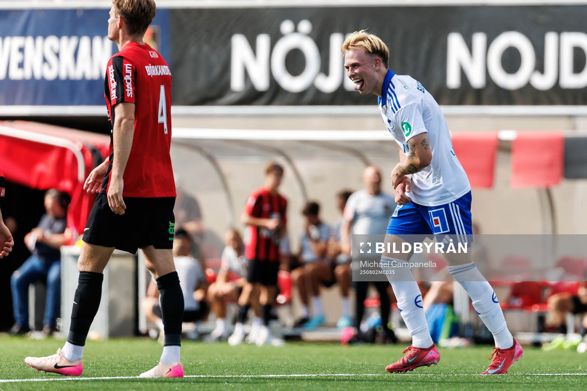 FK Norrköpings Isak Andri Sigurgeirsson jublar