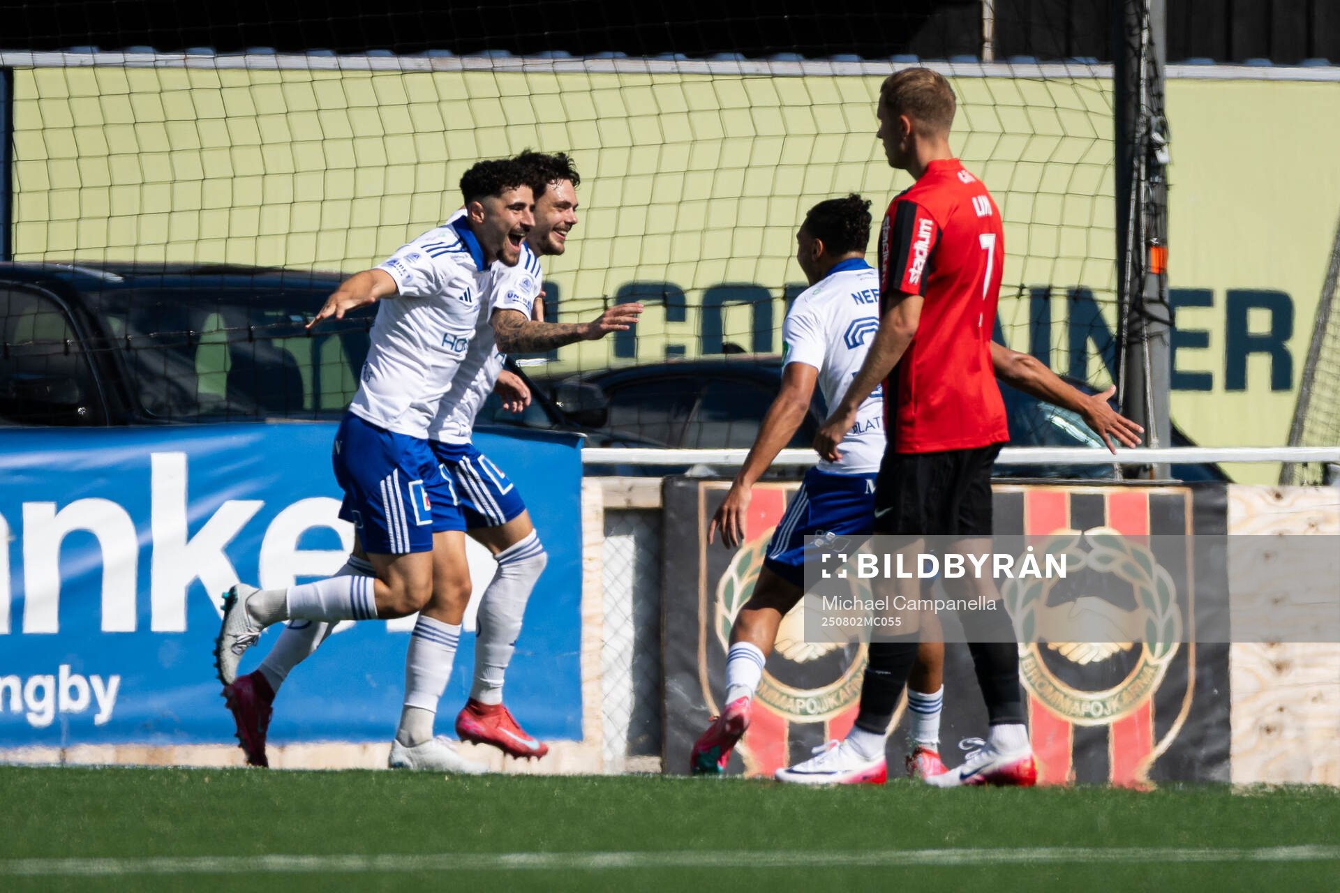 IFK Norrköpings David Moberg Karlsson jublar