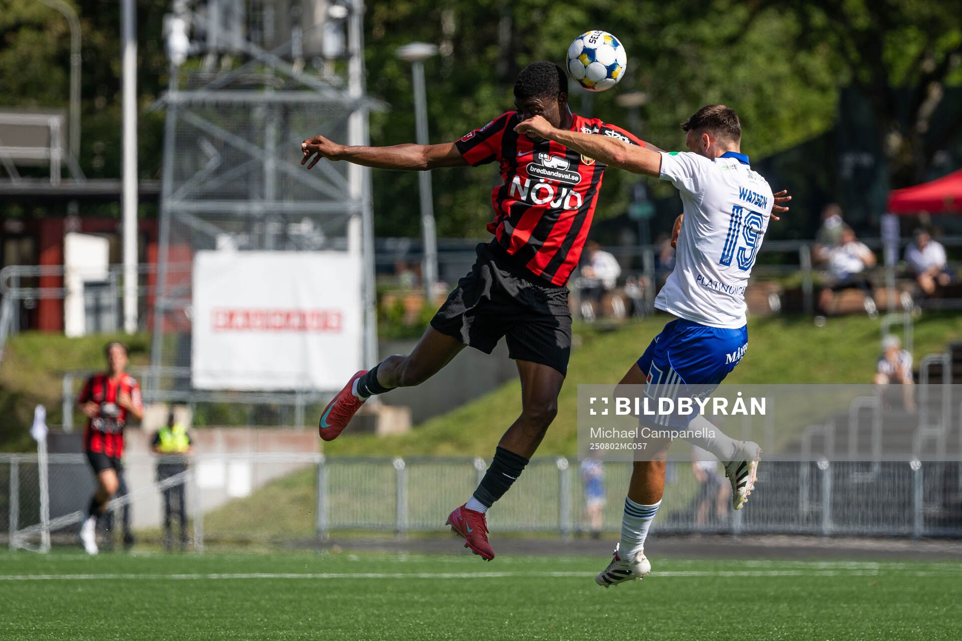 Brommapojkarnas Ezekiel Alladoh och IFK Norrköpings Max