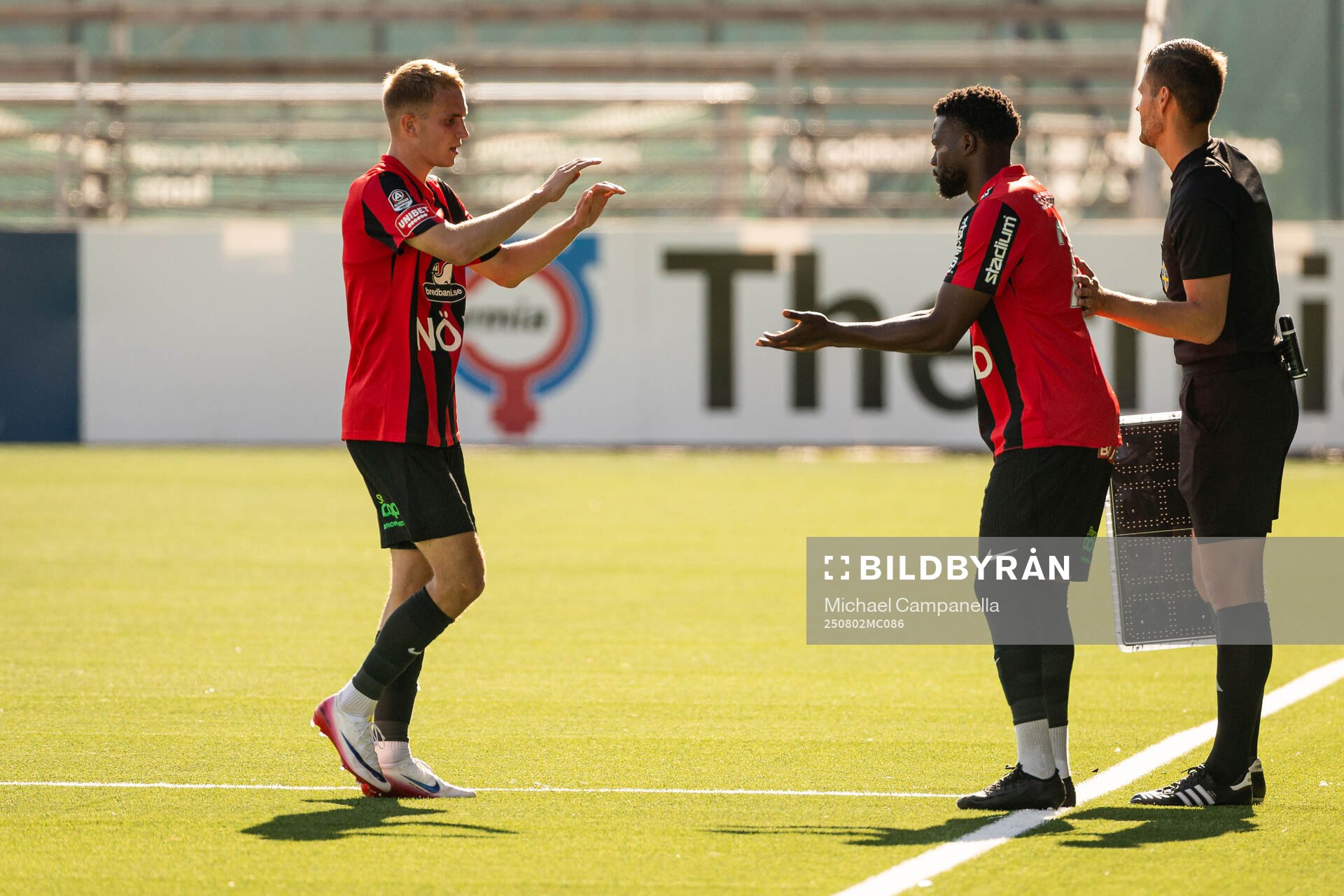 Brommapojkarnas Victor Lind och Isak Ssali Ssewankambo