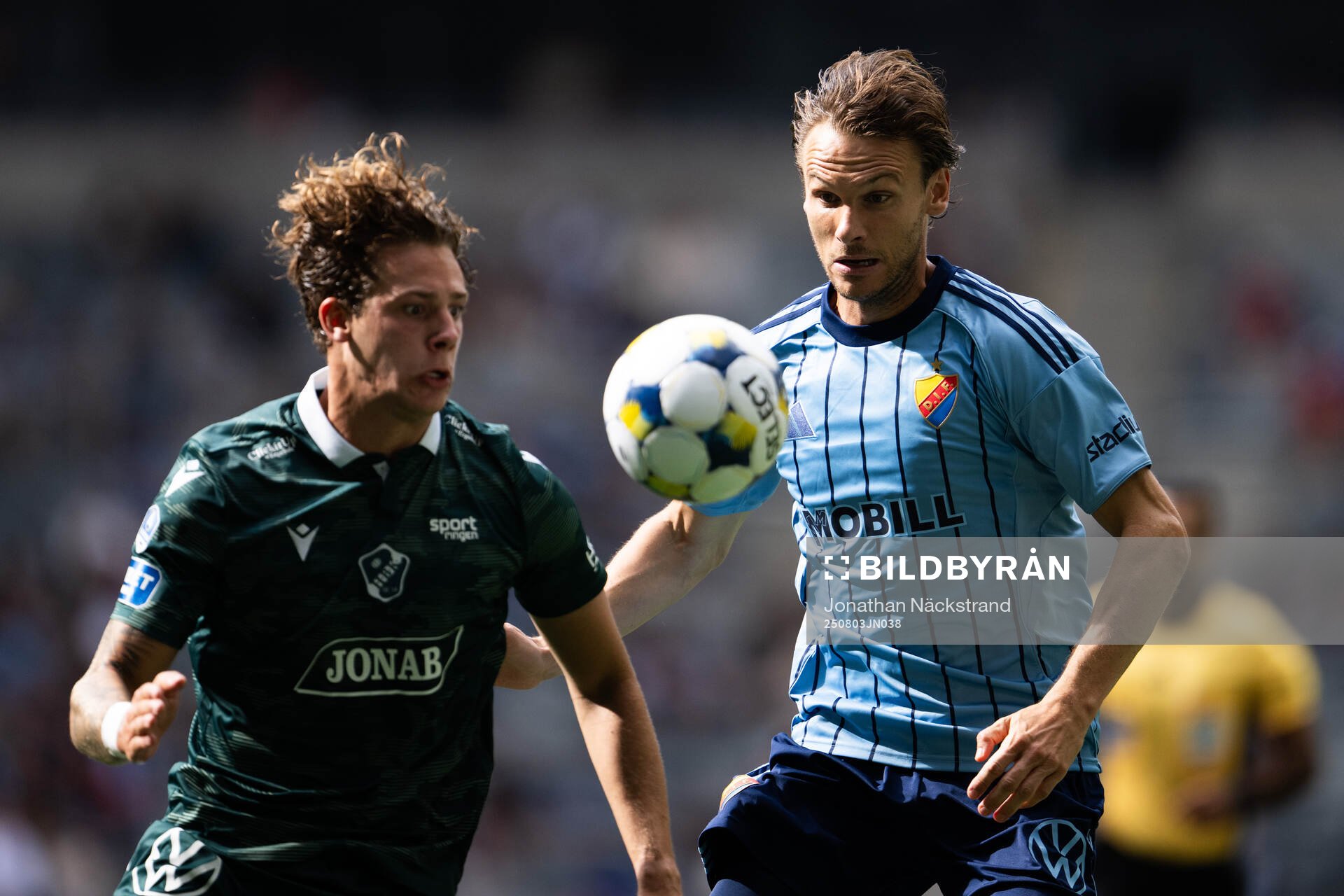Halmstads Gabriel Wallentin och Djurgårdens Albin Ekdal