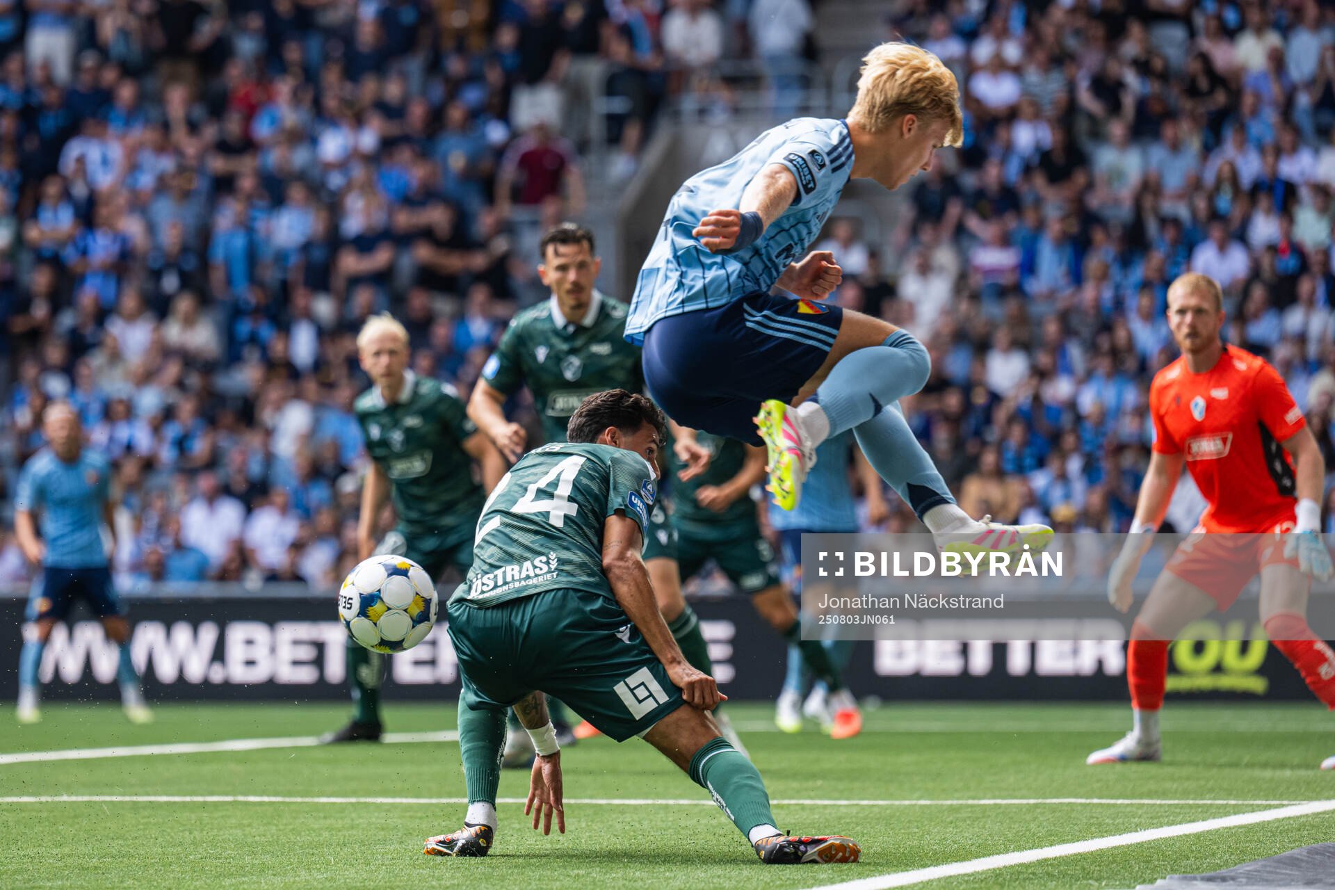 Halmstads Rami Kaib och Djurgårdens Theo Bergvall