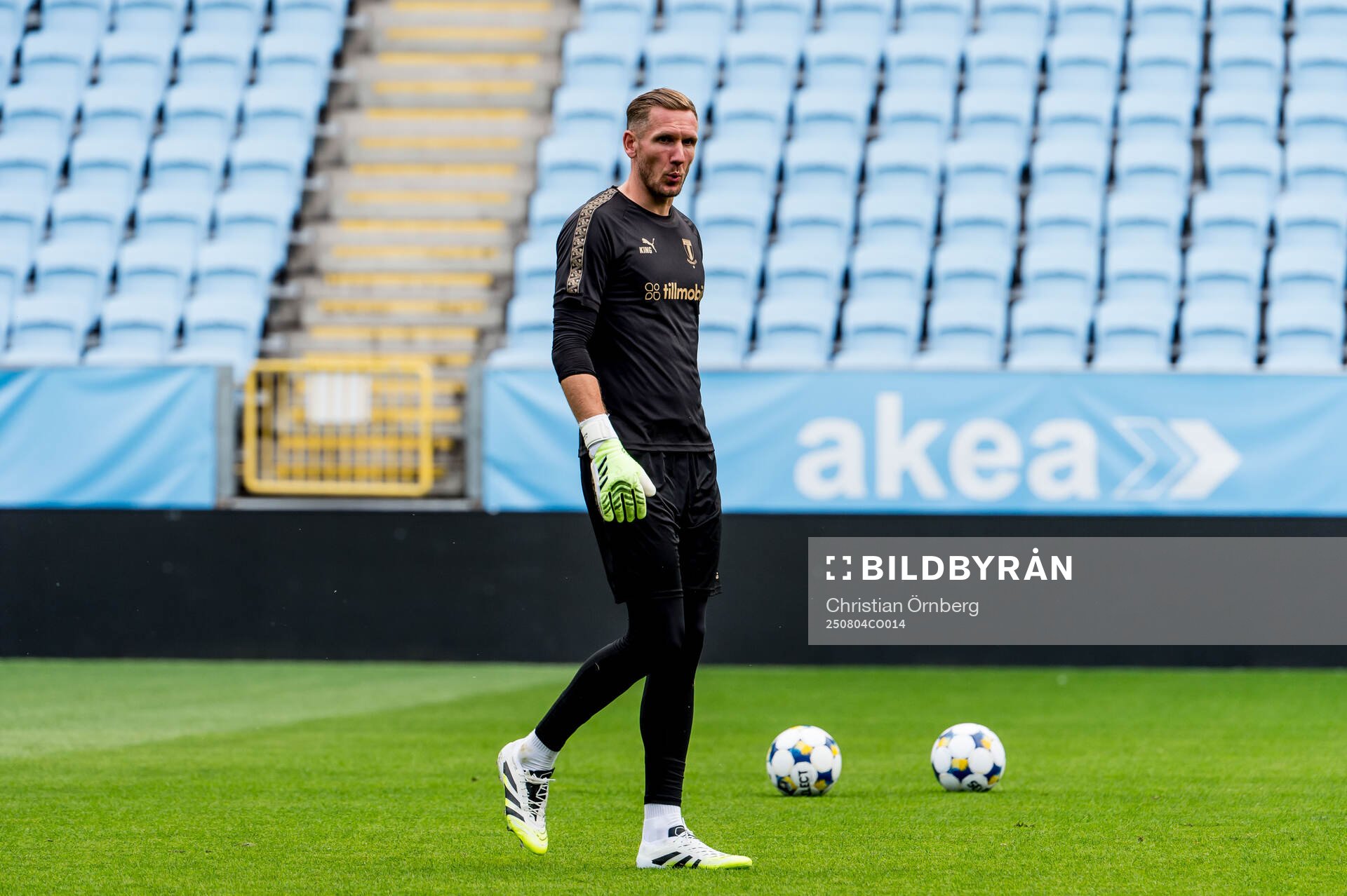 Goalkeeper Robin Olsen