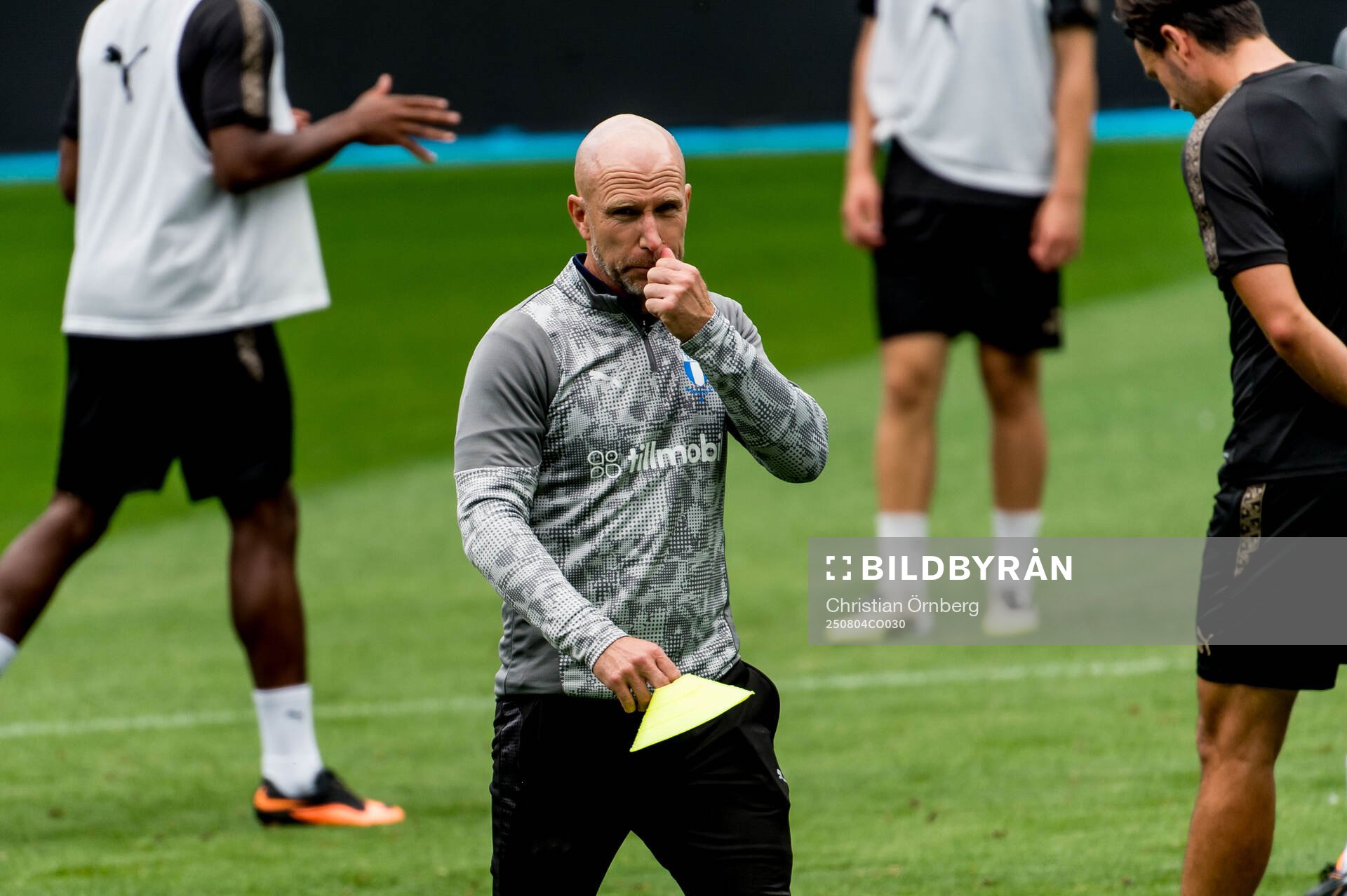 Head coach Henrik Rydström