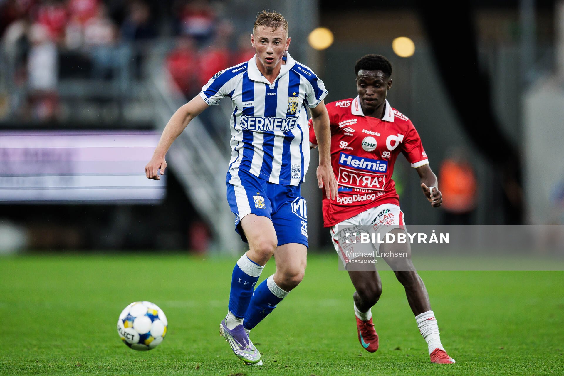 IFK Göteborgs Benjamin Brantlind och Degerfors Ziyad Salifu