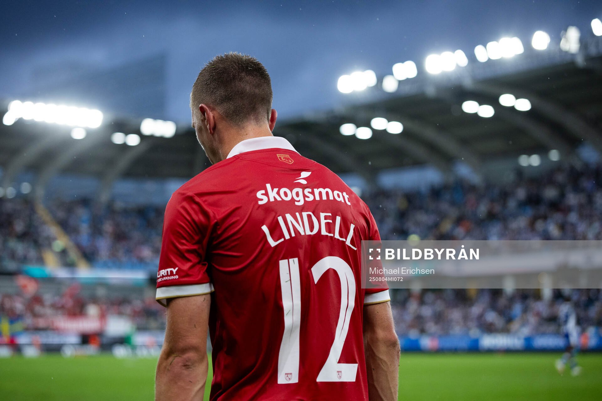 Degerfors Erik Lindell lämnar planen