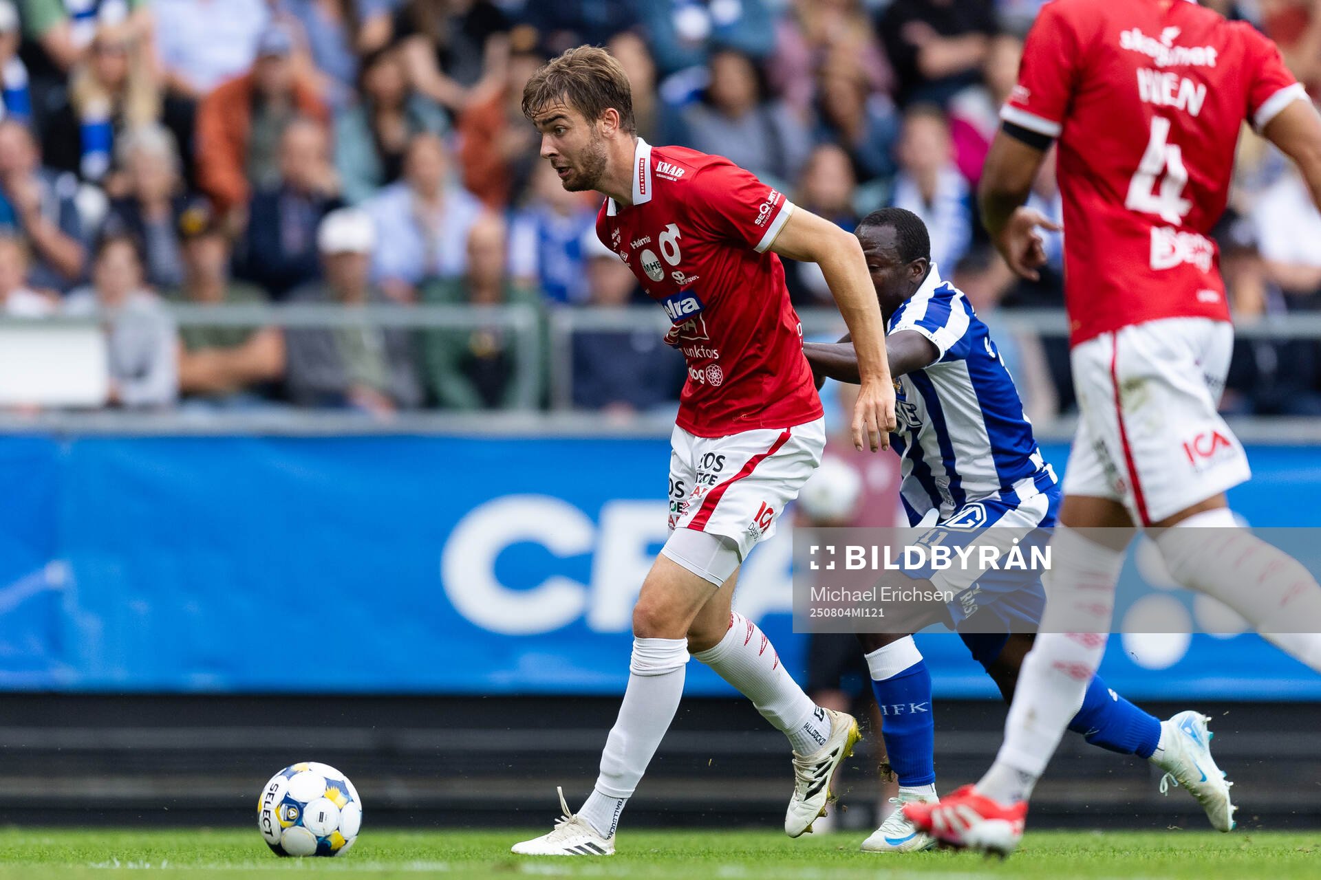 Degerfors Juhani Pikkarainen och IFK Göteborgs Saidou