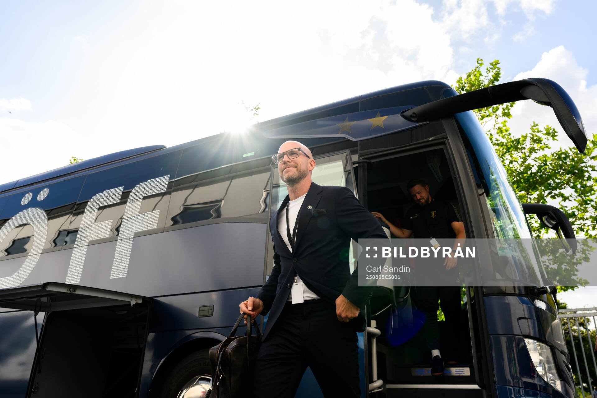 Head coach Henrik Rydström of Malmö FF arrives