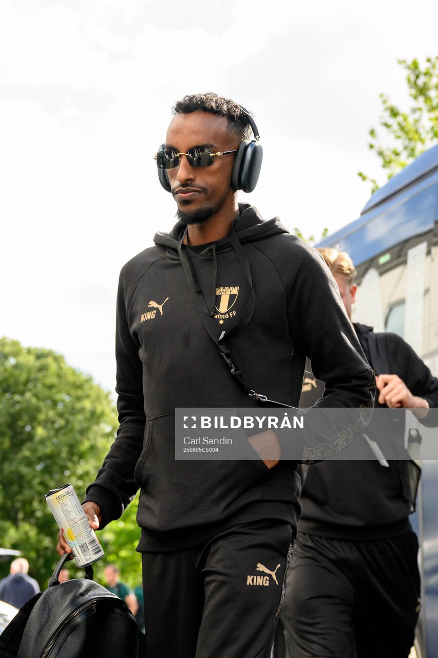 Taha Ali of Malmö FF arrives