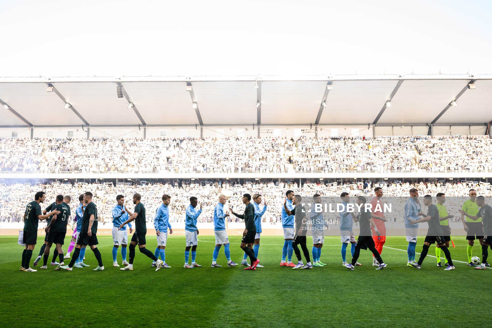 Players of Malmö FF and of FC Copenhagen
