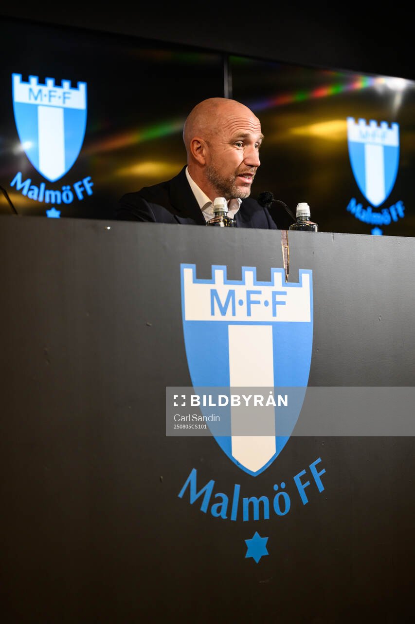 Head coach Henrik Rydström of Malmö FF