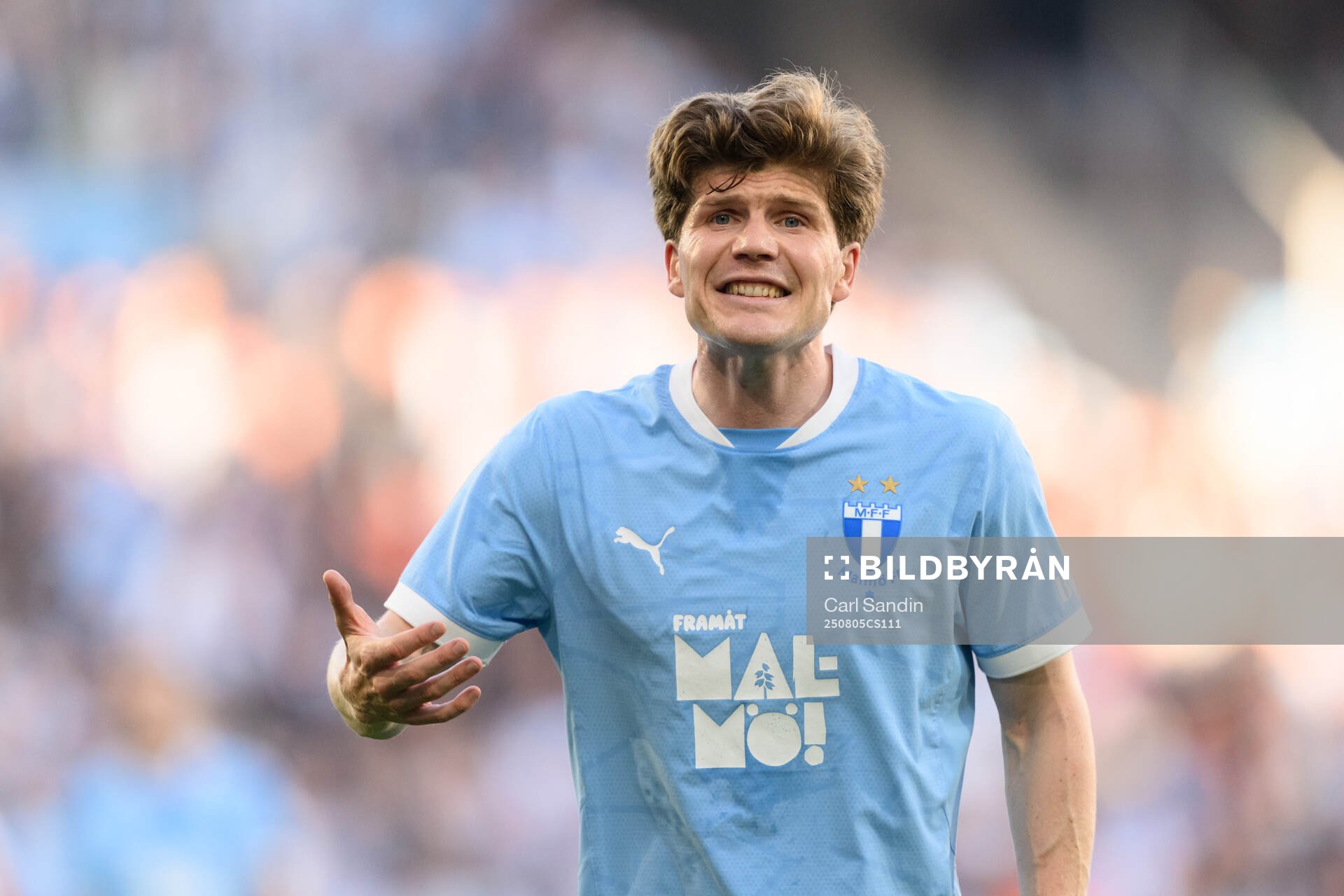 Oliver Berg of Malmö FF reacts