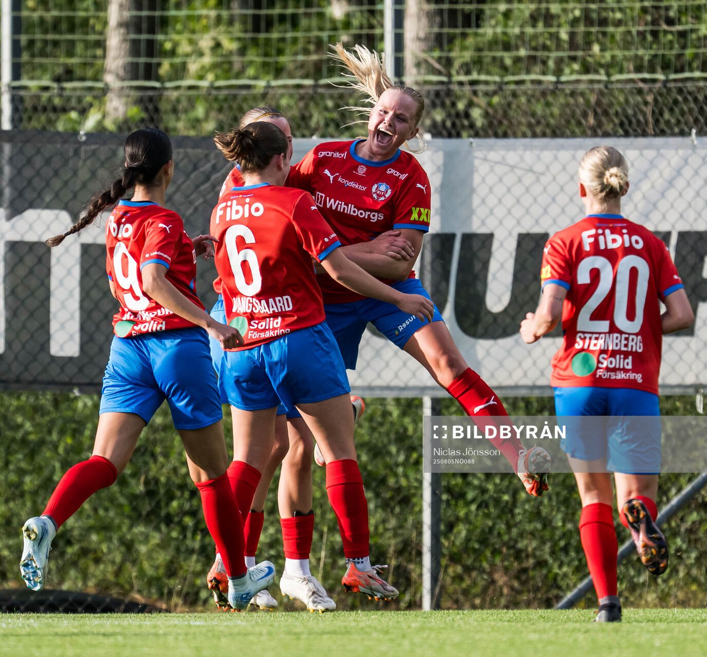 Helsingborgs Agnes Eklöf jublar