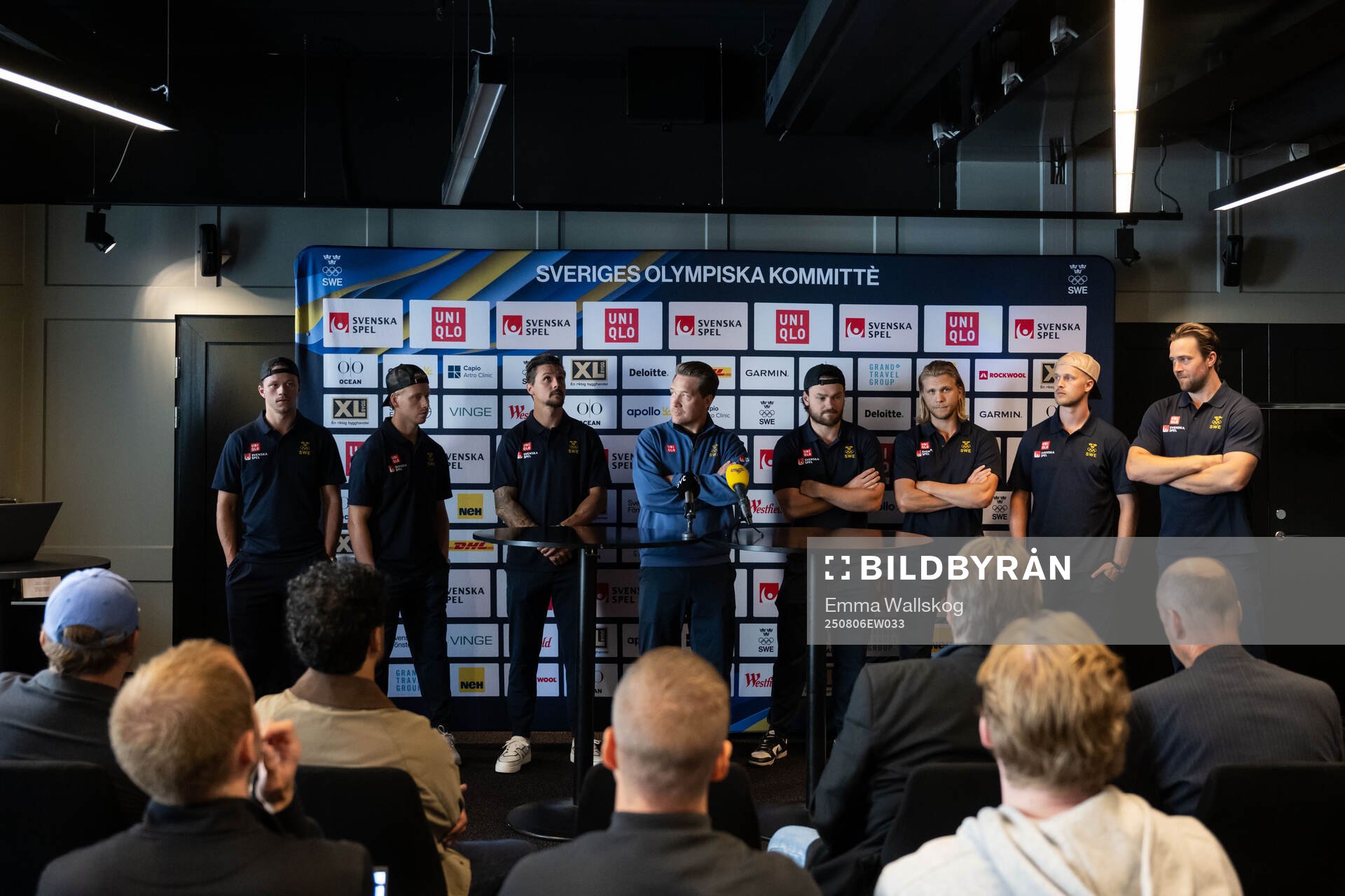 Lucas Raymond, Jesper Bratt, Erik Karlsson, head coach Sam