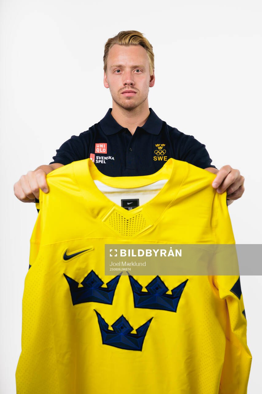 Jesper Bratt of the Swedish men's national ice hockey team