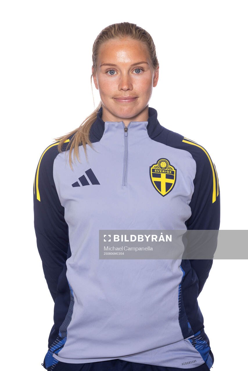 Julia Hansson Löjdqvist