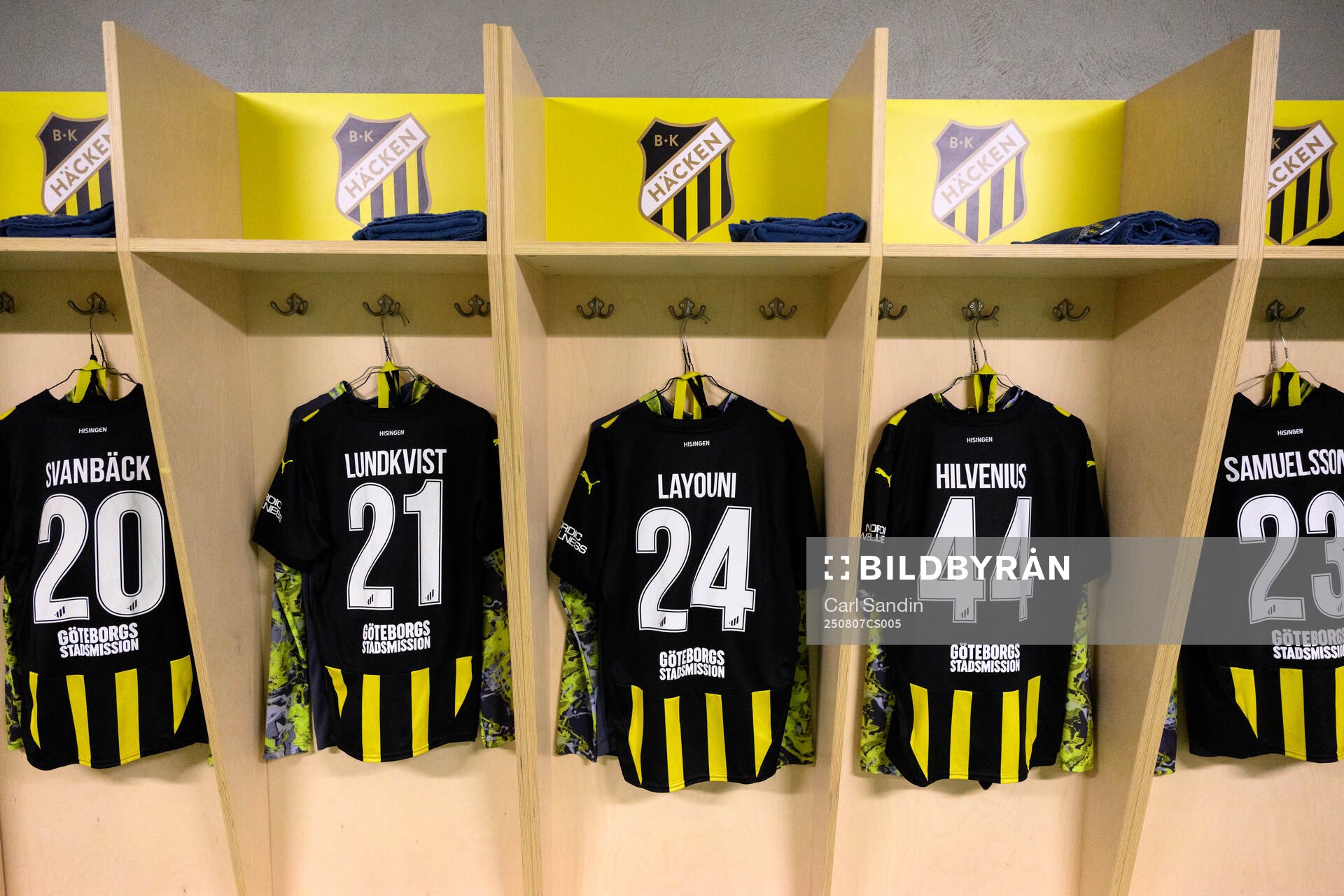 The shirts of Adrian Svanbäck, Adam Lundkvist, Amor