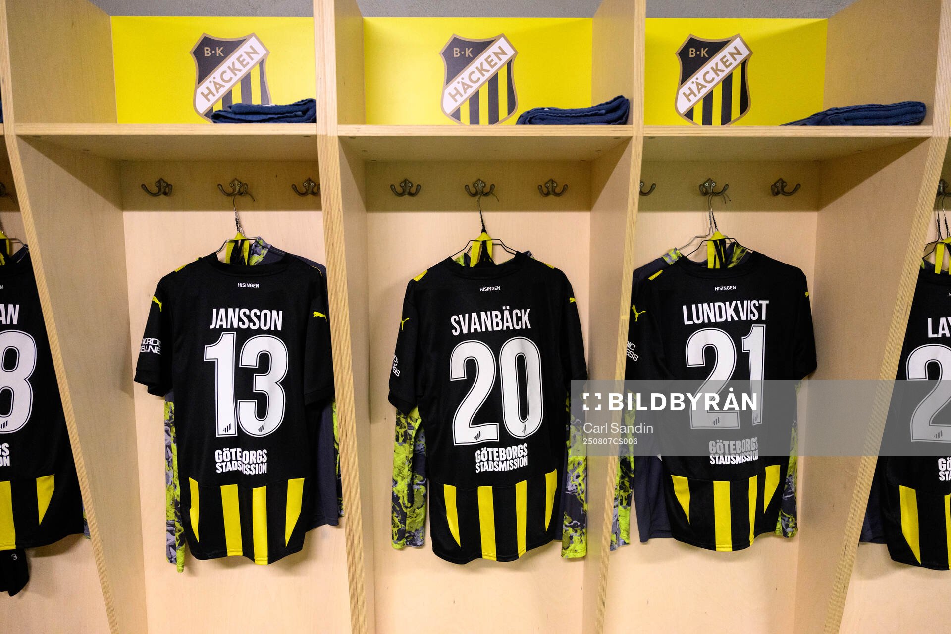 The shirts of Sigge Jansson, Adrian Svanbäck, and Adam