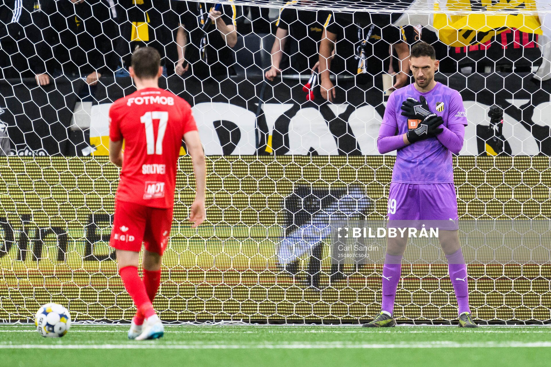 Goalkeeper Etrit Berisha of Häcken