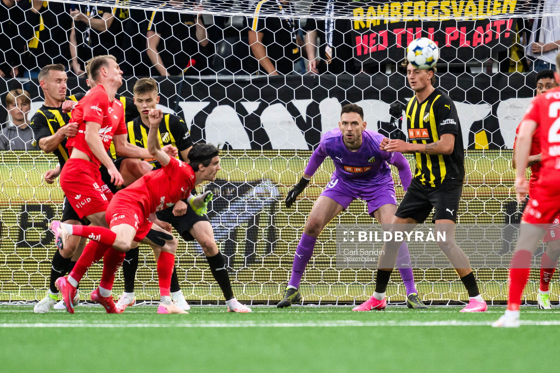 Goalkeeper Etrit Berisha of Häcken