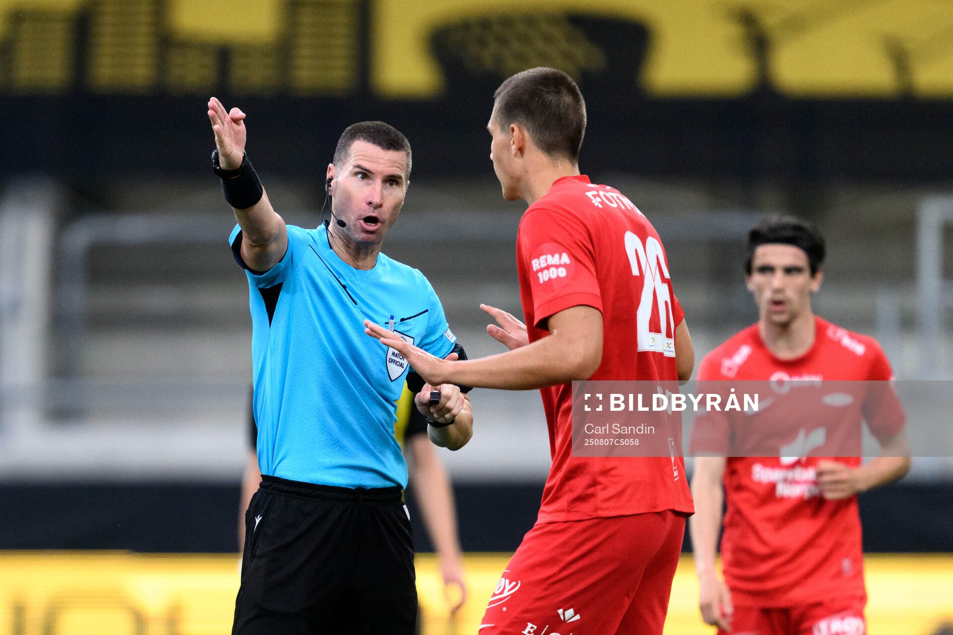 Referee Georgi Kabakov