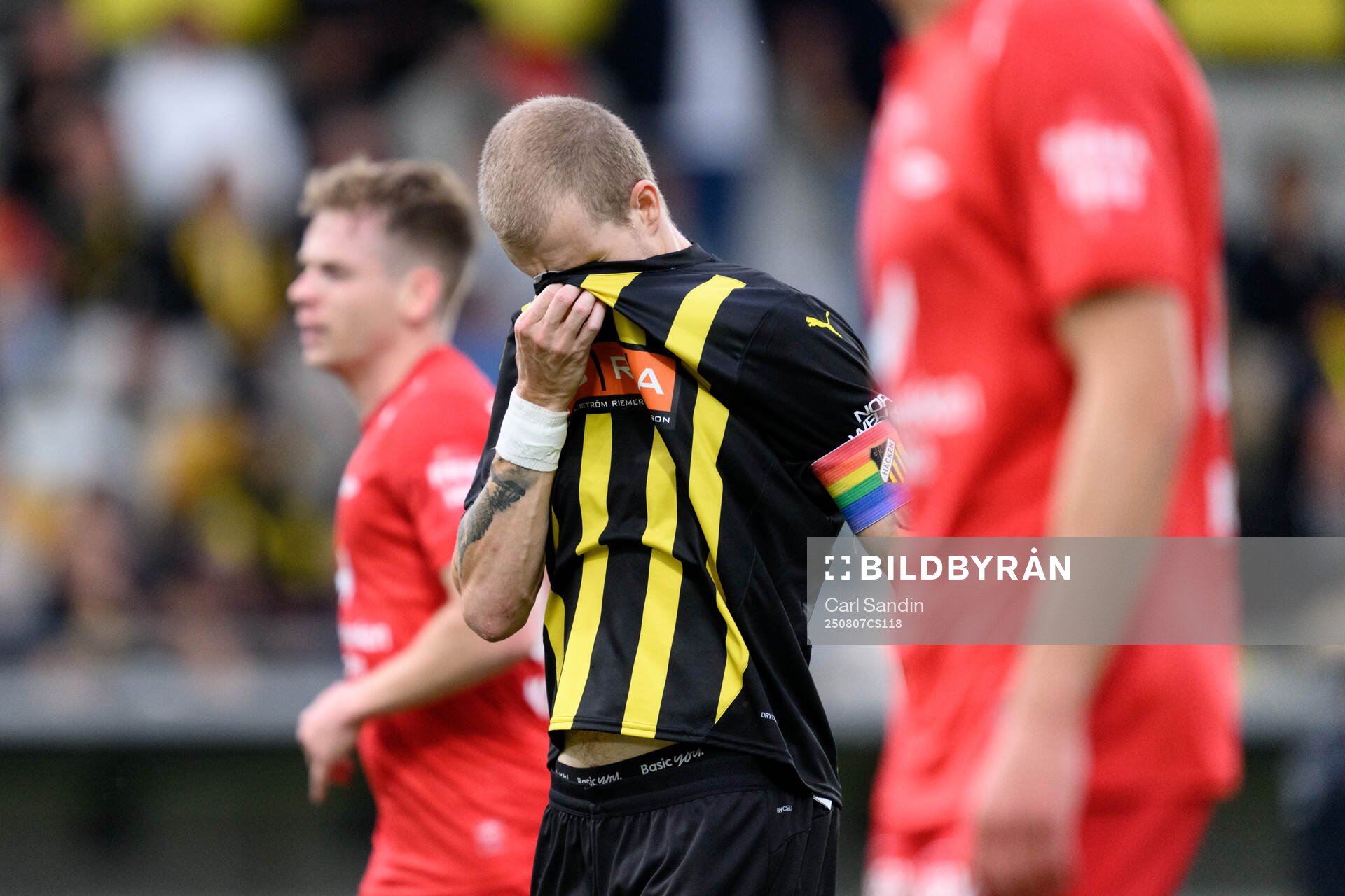 of Häcken Simon Gustafson looks dejected