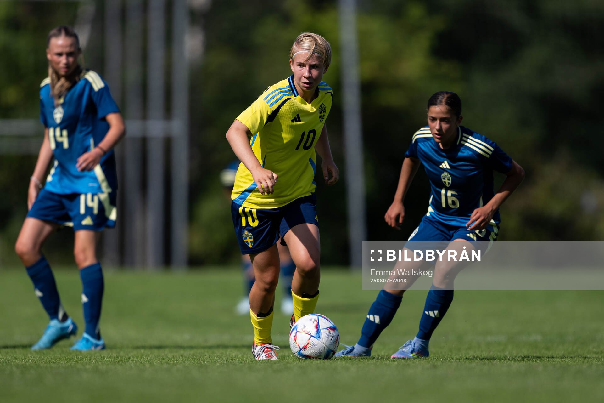 Emilia Widstrand Jägemo och Isabell Jadonic