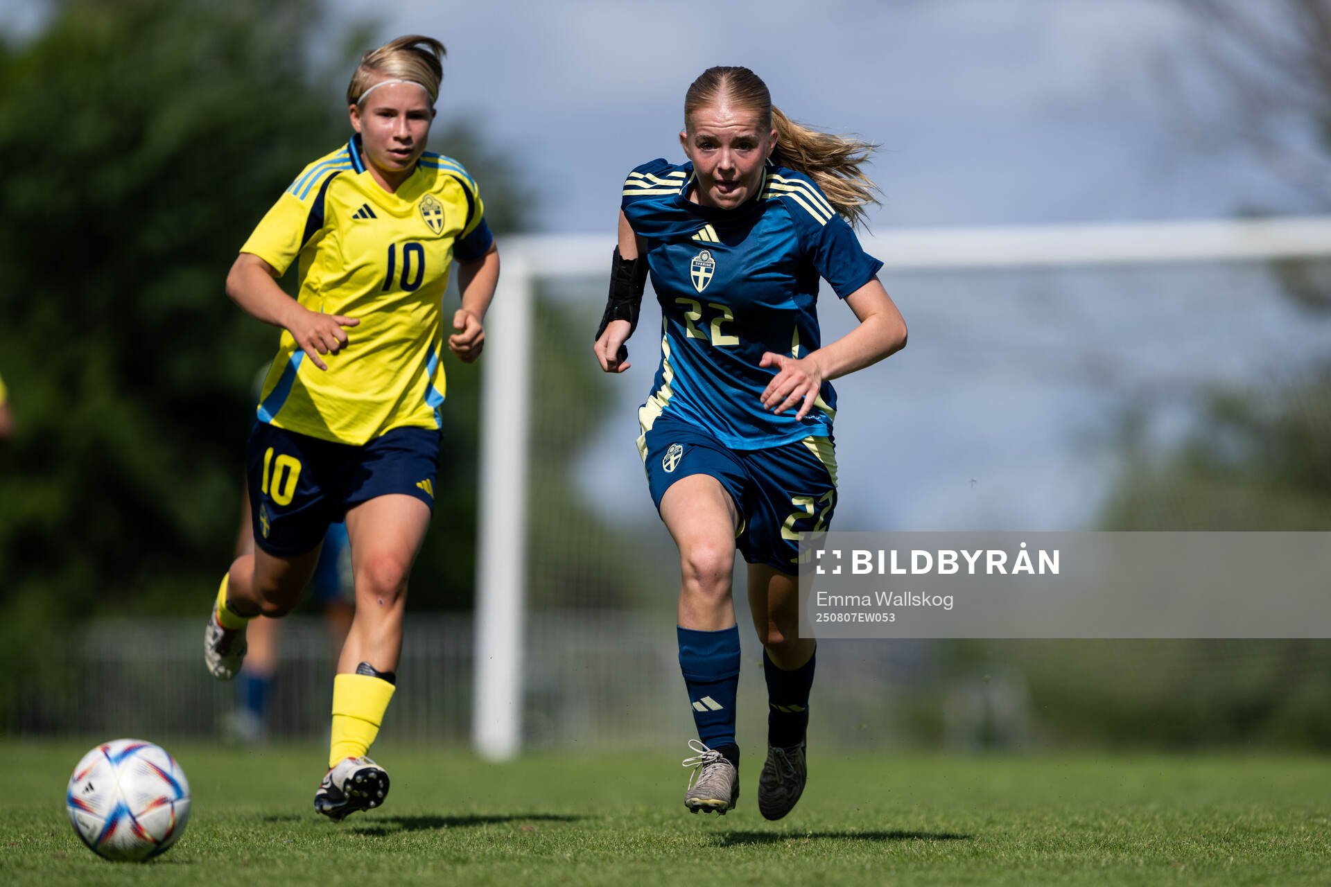 Emilia Widstrand Jägemo och Vera Norberg
