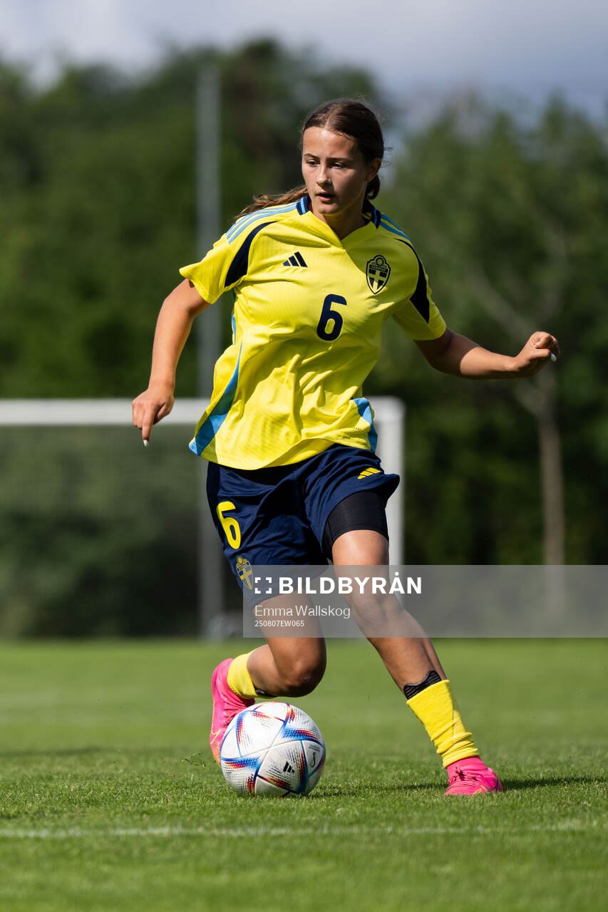 Moa Cederström