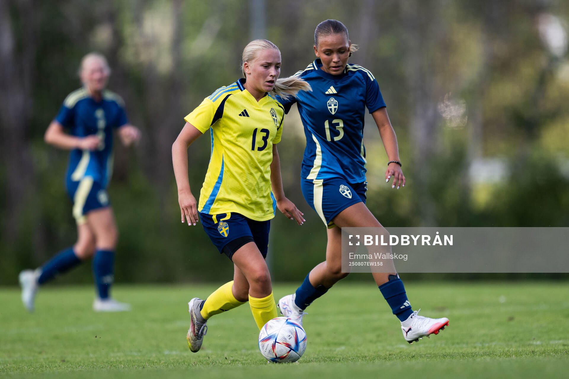 Elin Brugge och Tyra Strindholm