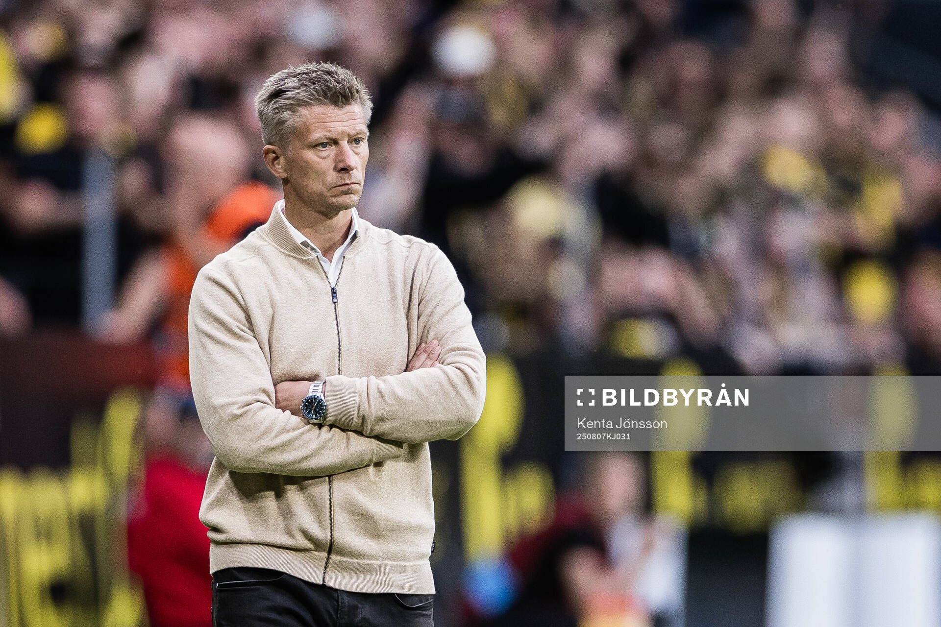 Coach Mikkjal Thomassen of AIK