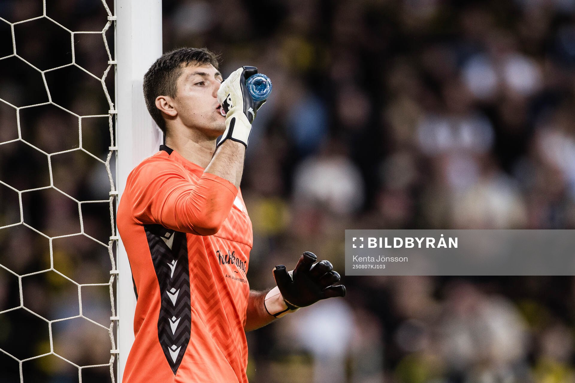 Goalkeeper Samuel Petras of Györi ETO