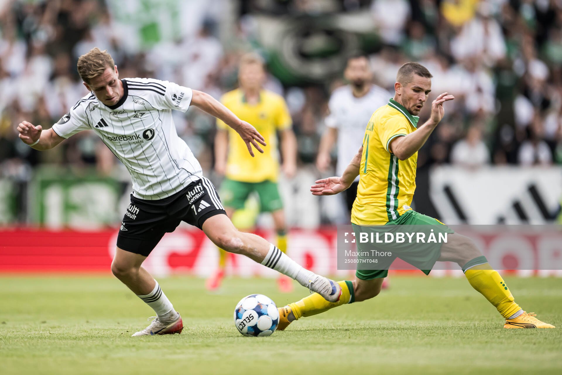 Marius Broholm of Rosenborg and Oscar Johansson Schellhas