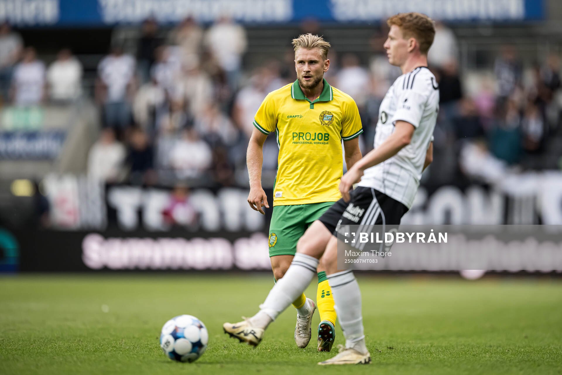 Simon Strandof Hammarby and Aslak Fonn Witry of Rosenborg