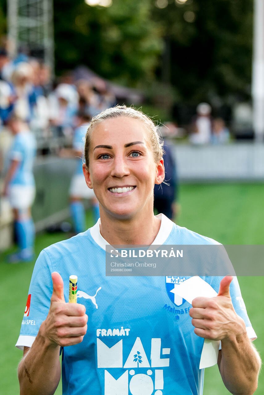 Malmö FFs Mia Persson jublar