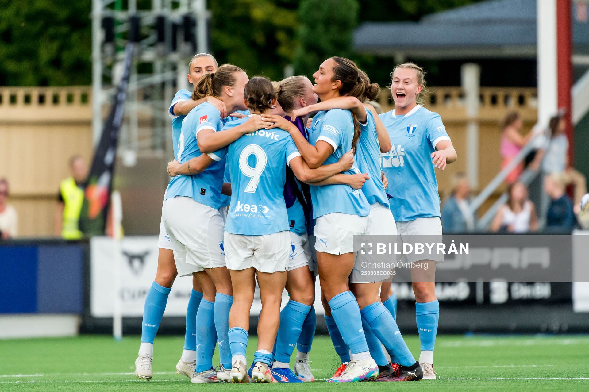 Malmö FFs spelare jublar
